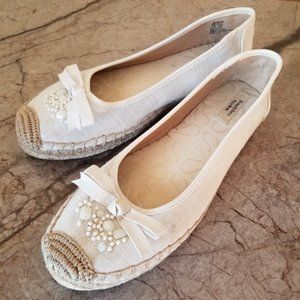 Simply Vera by Vera Wang Women's Cream Espadrilles